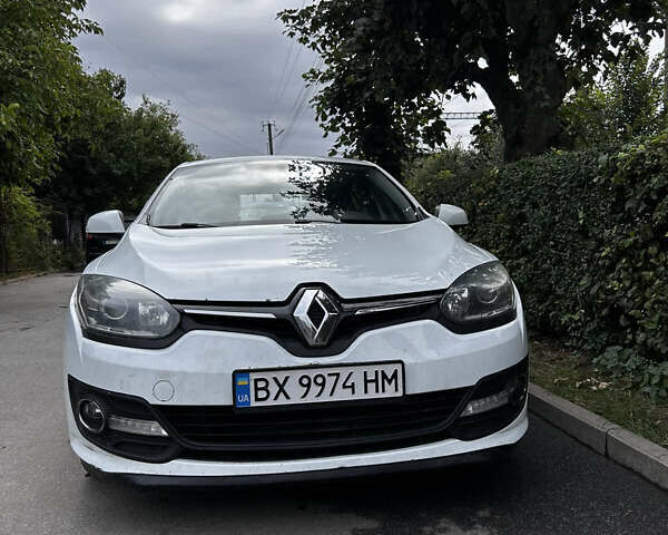 Білий Рено Меган, об'ємом двигуна 1.46 л та пробігом 290 тис. км за 6700 $, фото 1 на Automoto.ua