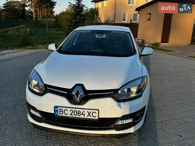 Белый Рено Меган, объемом двигателя 1.46 л и пробегом 158 тыс. км за 7900 $, фото 1 на Automoto.ua