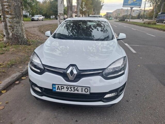 Белый Рено Меган, объемом двигателя 1.5 л и пробегом 170 тыс. км за 7500 $, фото 1 на Automoto.ua