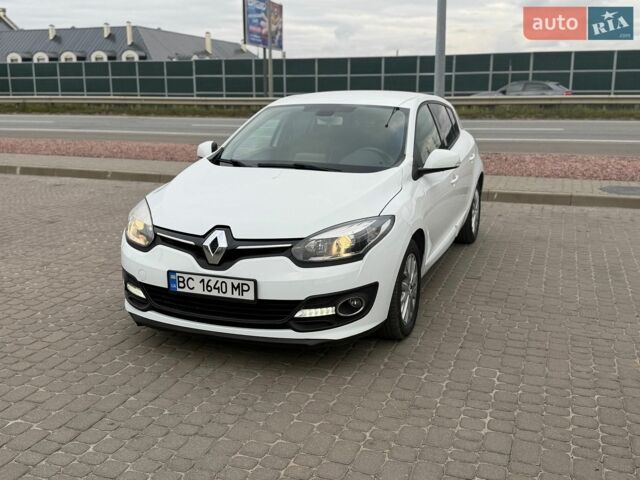 Белый Рено Меган, объемом двигателя 1.46 л и пробегом 203 тыс. км за 7199 $, фото 1 на Automoto.ua