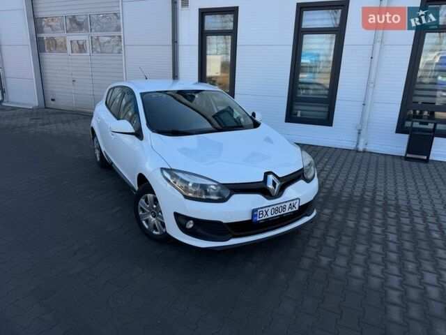 Белый Рено Меган, объемом двигателя 1.5 л и пробегом 318 тыс. км за 8000 $, фото 1 на Automoto.ua