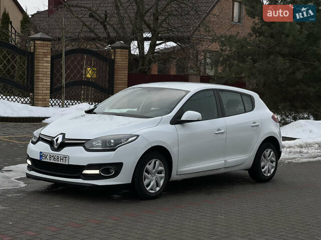 Белый Рено Меган, объемом двигателя 1.5 л и пробегом 316 тыс. км за 6900 $, фото 1 на Automoto.ua