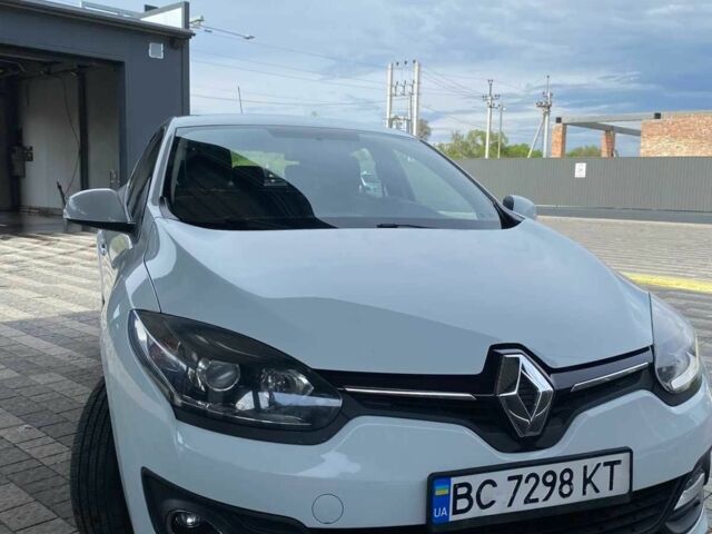 Белый Рено Меган, объемом двигателя 1.46 л и пробегом 149 тыс. км за 7950 $, фото 1 на Automoto.ua