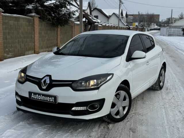 Белый Рено Меган, объемом двигателя 1.5 л и пробегом 220 тыс. км за 7200 $, фото 1 на Automoto.ua