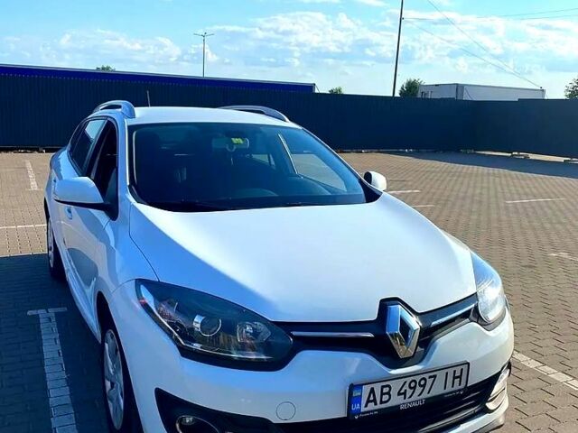 Білий Рено Меган, об'ємом двигуна 1.5 л та пробігом 215 тис. км за 8800 $, фото 1 на Automoto.ua
