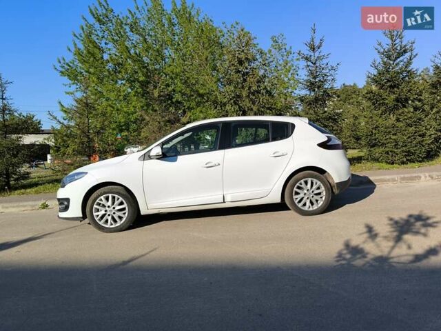 Белый Рено Меган, объемом двигателя 1.46 л и пробегом 161 тыс. км за 9000 $, фото 1 на Automoto.ua