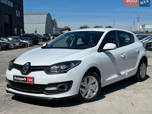Белый Рено Меган, объемом двигателя 1.5 л и пробегом 149 тыс. км за 8990 $, фото 1 на Automoto.ua