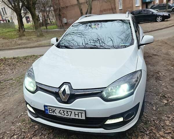 Білий Рено Меган, об'ємом двигуна 1.46 л та пробігом 233 тис. км за 8300 $, фото 1 на Automoto.ua
