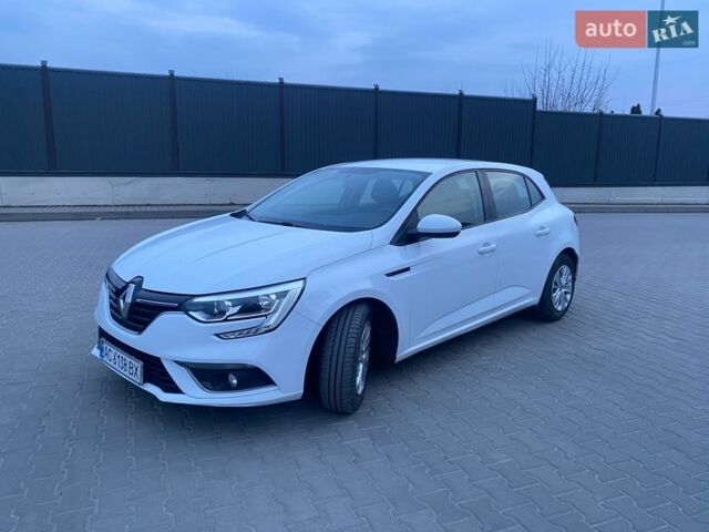 Белый Рено Меган, объемом двигателя 1.46 л и пробегом 159 тыс. км за 10900 $, фото 1 на Automoto.ua