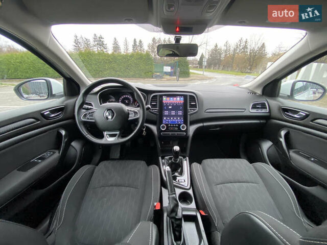 Білий Рено Меган, об'ємом двигуна 1.5 л та пробігом 207 тис. км за 11450 $, фото 1 на Automoto.ua