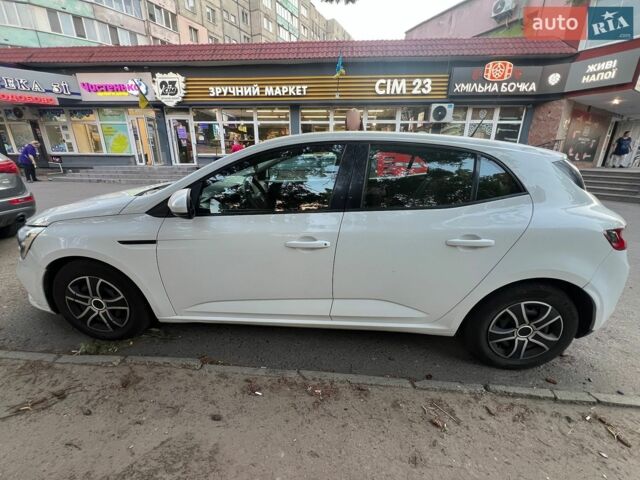 Білий Рено Меган, об'ємом двигуна 1.46 л та пробігом 287 тис. км за 10000 $, фото 1 на Automoto.ua