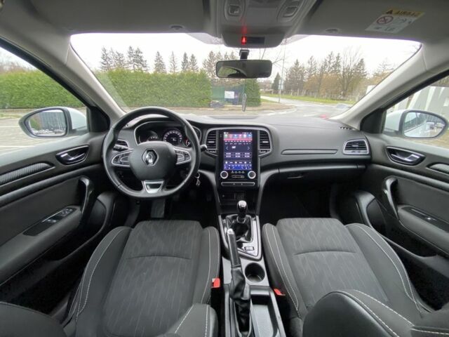 Білий Рено Меган, об'ємом двигуна 1.5 л та пробігом 207 тис. км за 10850 $, фото 1 на Automoto.ua