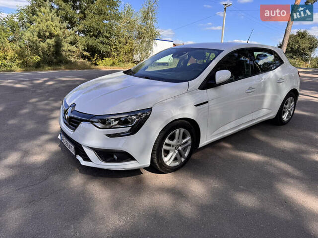 Белый Рено Меган, объемом двигателя 1.46 л и пробегом 139 тыс. км за 13900 $, фото 1 на Automoto.ua