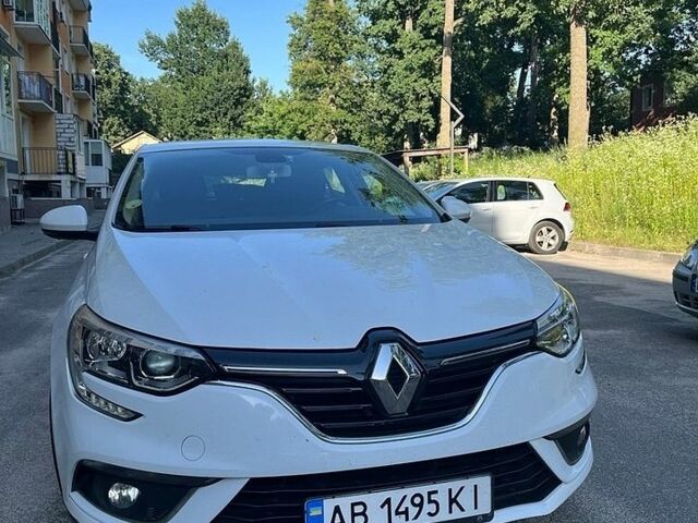 Білий Рено Меган, об'ємом двигуна 1.46 л та пробігом 210 тис. км за 11000 $, фото 1 на Automoto.ua