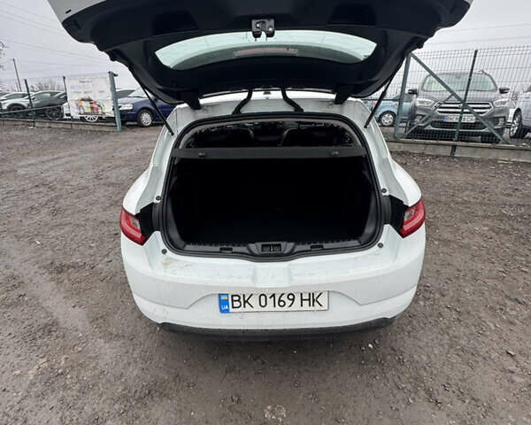 Білий Рено Меган, об'ємом двигуна 1.5 л та пробігом 159 тис. км за 9500 $, фото 1 на Automoto.ua