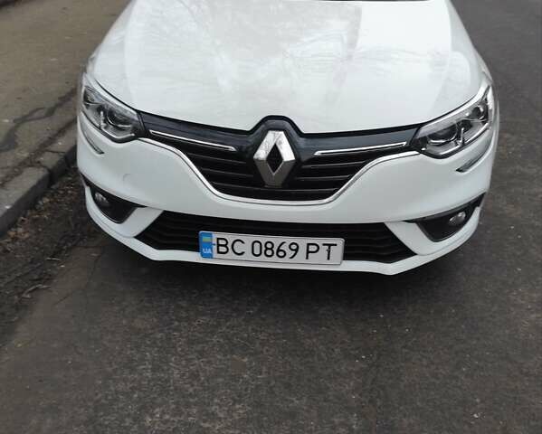 Белый Рено Меган, объемом двигателя 1.46 л и пробегом 190 тыс. км за 10500 $, фото 1 на Automoto.ua