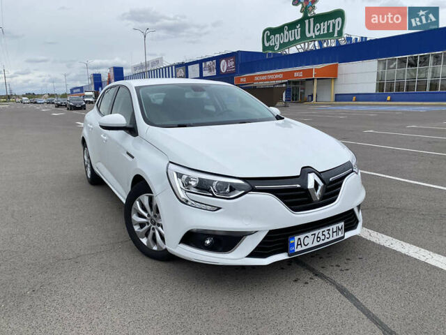 Білий Рено Меган, об'ємом двигуна 1.46 л та пробігом 250 тис. км за 9600 $, фото 1 на Automoto.ua