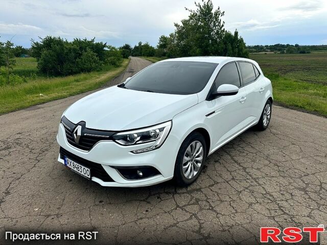 Белый Рено Меган, объемом двигателя 1.5 л и пробегом 250 тыс. км за 10100 $, фото 1 на Automoto.ua