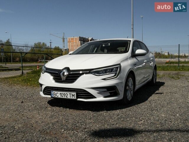 Белый Рено Меган, объемом двигателя 1.46 л и пробегом 122 тыс. км за 14999 $, фото 1 на Automoto.ua