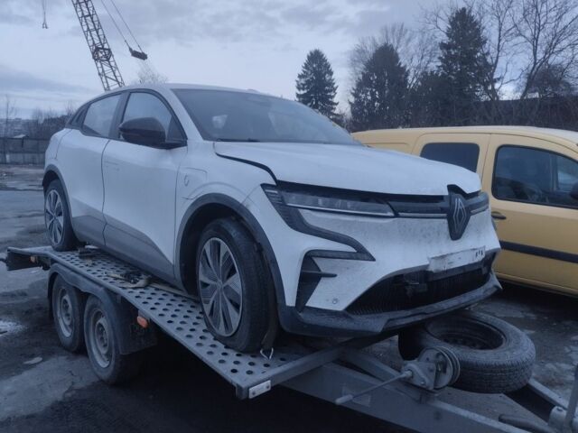 Белый Рено Меган, объемом двигателя 0 л и пробегом 30 тыс. км за 12300 $, фото 1 на Automoto.ua