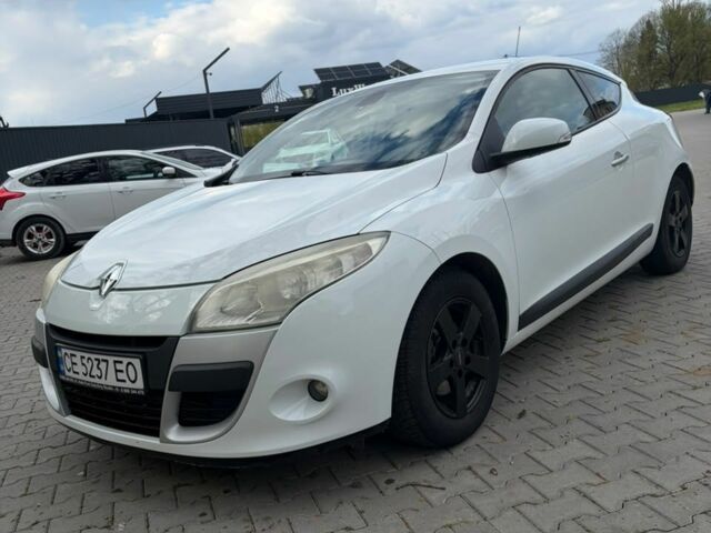 Білий Рено Меган, об'ємом двигуна 1.4 л та пробігом 190 тис. км за 5701 $, фото 1 на Automoto.ua