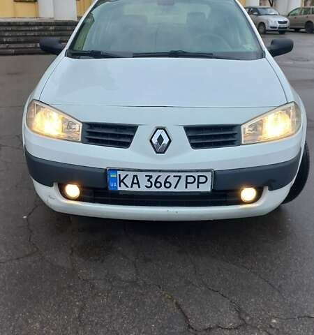 Белый Рено Меган, объемом двигателя 1.6 л и пробегом 212 тыс. км за 3400 $, фото 1 на Automoto.ua