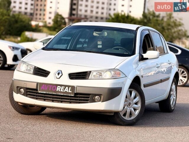 Білий Рено Меган, об'ємом двигуна 1.6 л та пробігом 129 тис. км за 5800 $, фото 1 на Automoto.ua