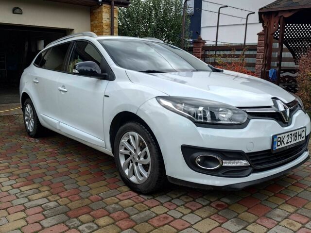 Рено Меган 2016 в Ровно на Automoto.ua Белый Рено Меган, объемом двигателя 1.5 л и пробегом 199 тыс. км за 9800 $, фото 1 на Automoto.ua