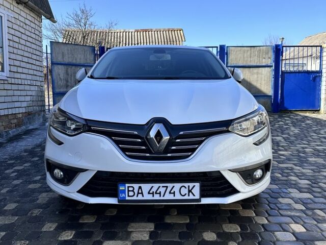 Белый Рено Меган, объемом двигателя 1.5 л и пробегом 104 тыс. км за 14500 $, фото 1 на Automoto.ua