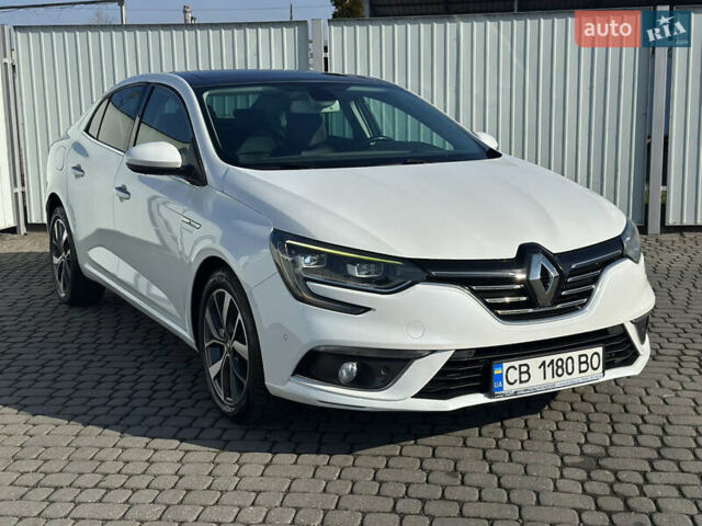 Белый Рено Меган, объемом двигателя 1.46 л и пробегом 199 тыс. км за 14299 $, фото 1 на Automoto.ua