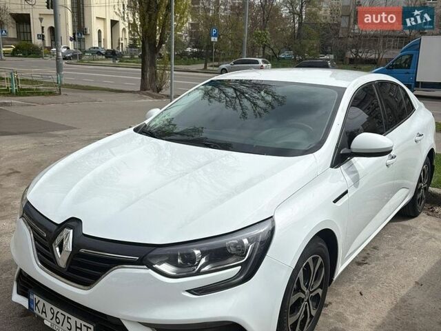 Белый Рено Меган, объемом двигателя 1.46 л и пробегом 186 тыс. км за 12900 $, фото 1 на Automoto.ua