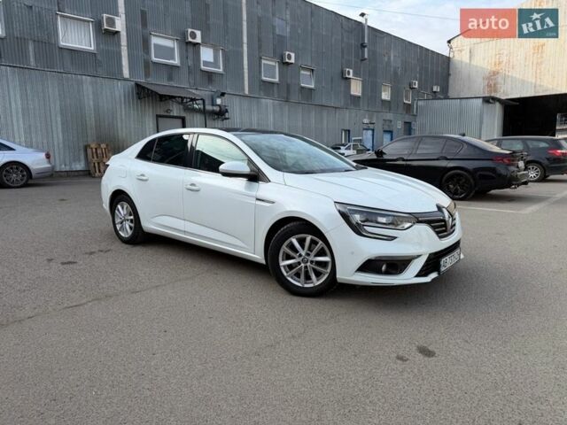 Білий Рено Меган, об'ємом двигуна 1.2 л та пробігом 108 тис. км за 12500 $, фото 1 на Automoto.ua