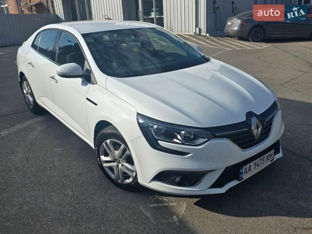 Білий Рено Меган, об'ємом двигуна 1.6 л та пробігом 48 тис. км за 14304 $, фото 1 на Automoto.ua