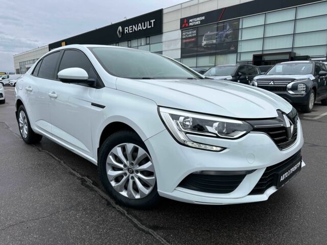 Белый Рено Меган, объемом двигателя 1.6 л и пробегом 110 тыс. км за 11500 $, фото 1 на Automoto.ua