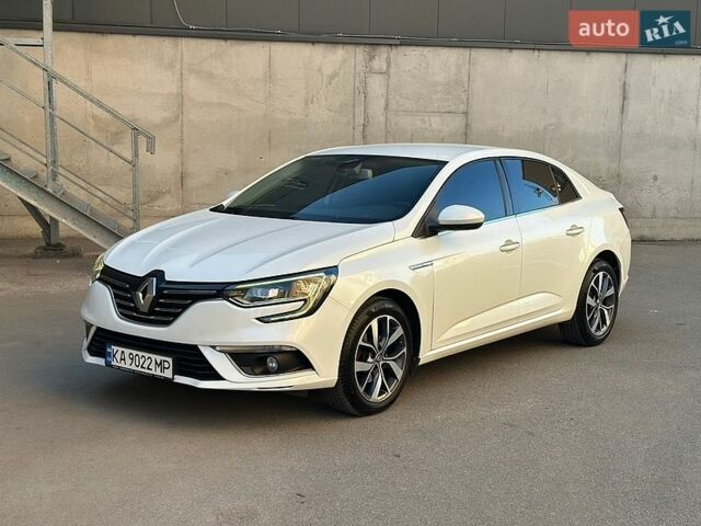 Белый Рено Меган, объемом двигателя 1.46 л и пробегом 163 тыс. км за 15800 $, фото 1 на Automoto.ua