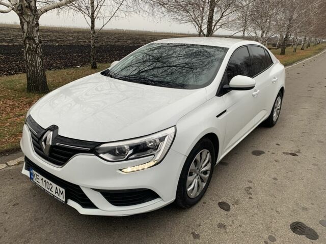 Белый Рено Меган, объемом двигателя 1.5 л и пробегом 111 тыс. км за 16500 $, фото 1 на Automoto.ua