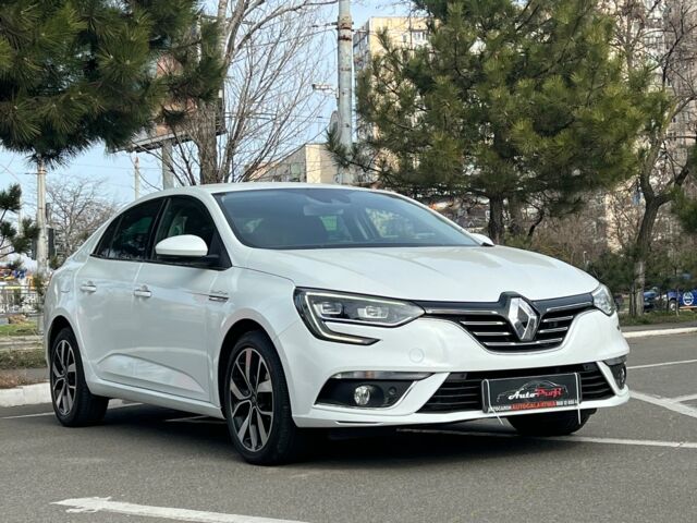 Білий Рено Меган, об'ємом двигуна 1.5 л та пробігом 40 тис. км за 17500 $, фото 1 на Automoto.ua