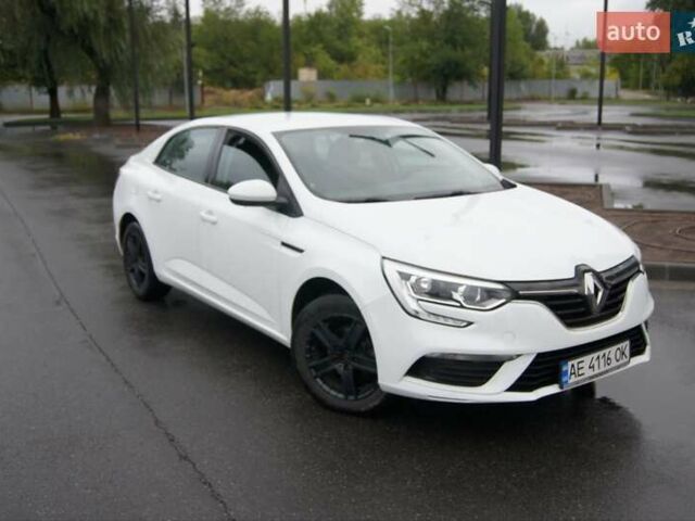 Білий Рено Меган, об'ємом двигуна 1.6 л та пробігом 117 тис. км за 11999 $, фото 1 на Automoto.ua