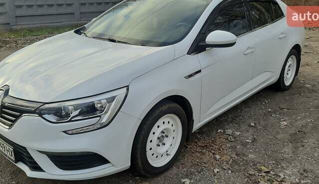 Білий Рено Меган, об'ємом двигуна 1.6 л та пробігом 43 тис. км за 14900 $, фото 1 на Automoto.ua