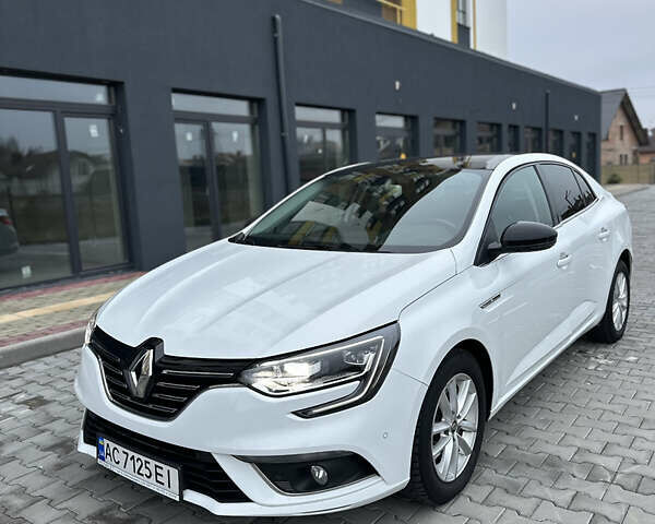 Белый Рено Меган, объемом двигателя 1.46 л и пробегом 100 тыс. км за 18950 $, фото 1 на Automoto.ua