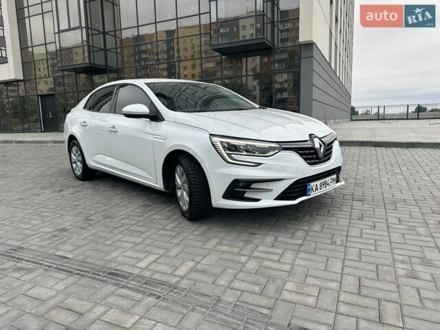 Белый Рено Меган, объемом двигателя 1.46 л и пробегом 97 тыс. км за 14500 $, фото 1 на Automoto.ua