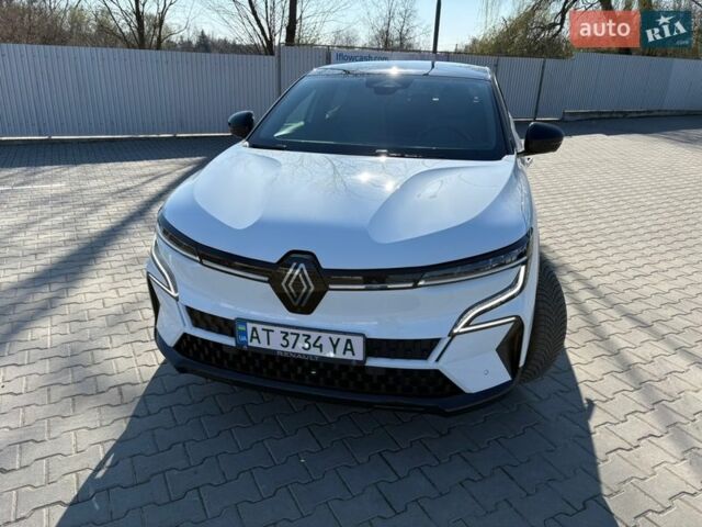 Белый Рено Меган, объемом двигателя 0 л и пробегом 30 тыс. км за 22500 $, фото 1 на Automoto.ua