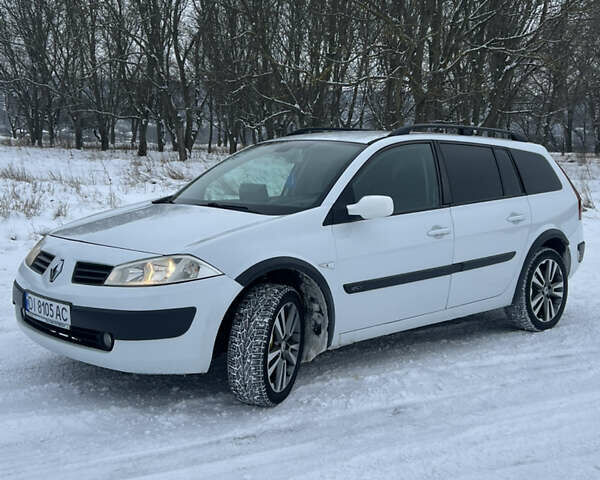 Белый Рено Меган, объемом двигателя 1.46 л и пробегом 240 тыс. км за 4999 $, фото 1 на Automoto.ua