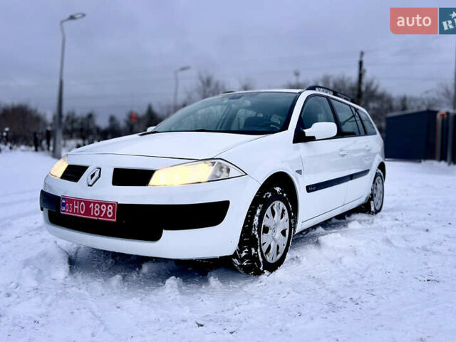 Білий Рено Меган, об'ємом двигуна 1.6 л та пробігом 167 тис. км за 5400 $, фото 1 на Automoto.ua