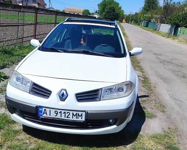 Білий Рено Меган, об'ємом двигуна 1.9 л та пробігом 330 тис. км за 5600 $, фото 1 на Automoto.ua