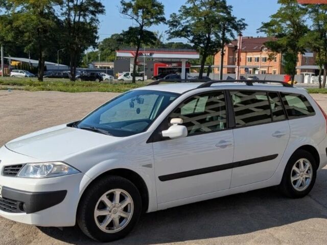 Белый Рено Меган, объемом двигателя 1.5 л и пробегом 185 тыс. км за 4500 $, фото 1 на Automoto.ua