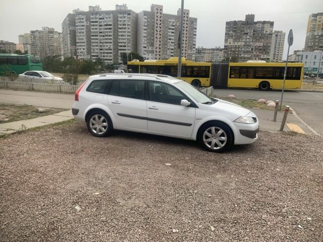 Белый Рено Меган, объемом двигателя 1.6 л и пробегом 285 тыс. км за 5200 $, фото 1 на Automoto.ua