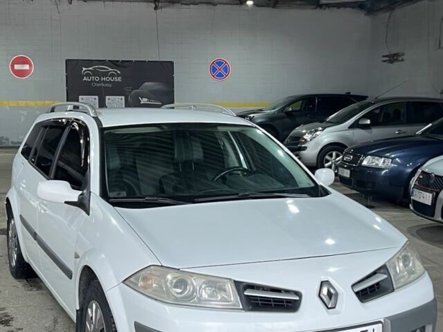 Білий Рено Меган, об'ємом двигуна 1.6 л та пробігом 270 тис. км за 4800 $, фото 1 на Automoto.ua