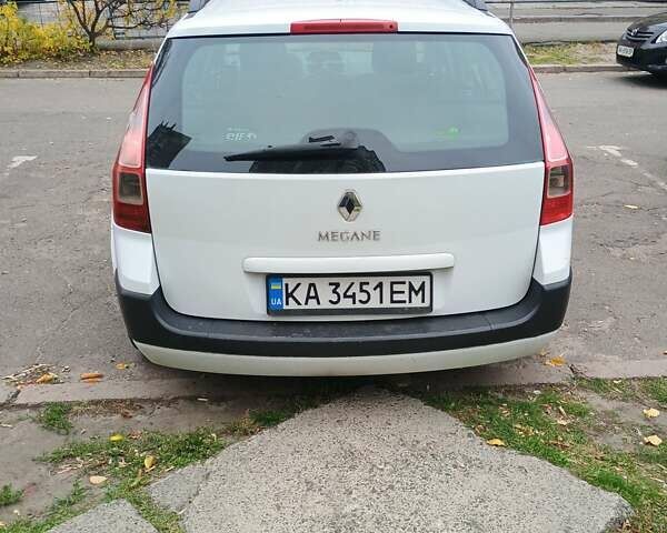 Білий Рено Меган, об'ємом двигуна 1.5 л та пробігом 220 тис. км за 4700 $, фото 1 на Automoto.ua