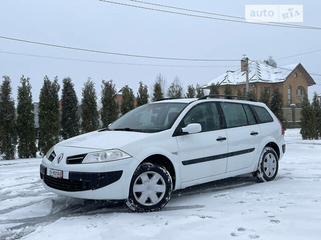 Білий Рено Меган, об'ємом двигуна 1.6 л та пробігом 172 тис. км за 5350 $, фото 1 на Automoto.ua